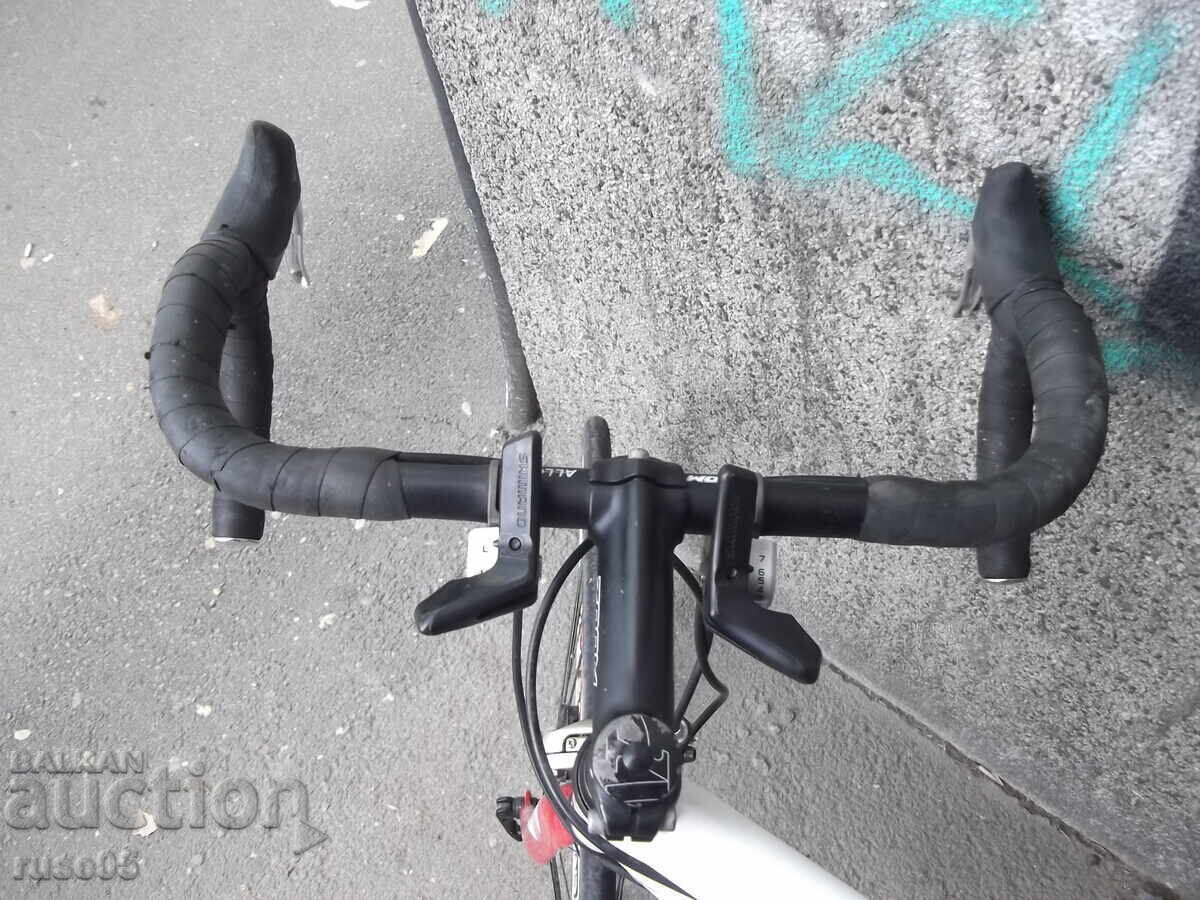 Bicicletă *Cross Peloton 28"* cadru de aluminiu cu preț € 150.00 | 293.37 BGN