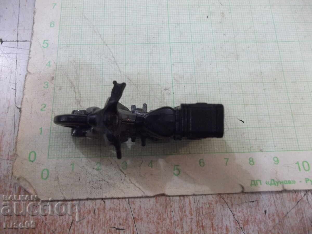 Μοτέρ - 18 με τιμή 3.00 BGN | € 1.53