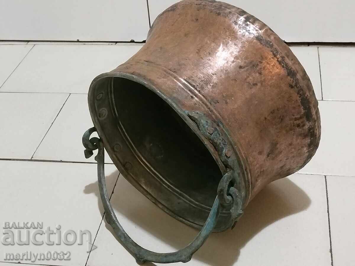 Καζάνι κονσέρβας, χάλκινο νόμισμα, χάλκινο νόμισμα, χάλκινο δοχείο με τιμή 95.00 BGN | € 48.57