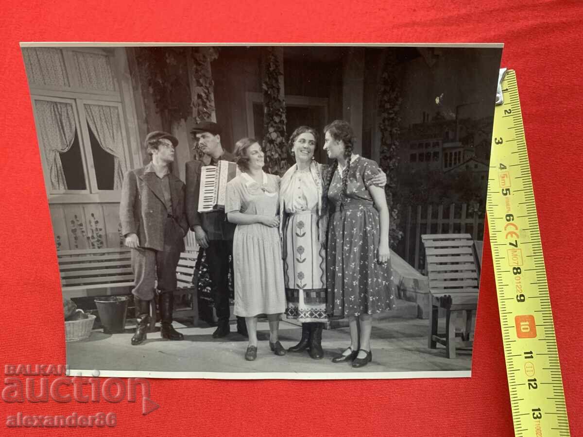 Παράδοση Β. Κίρκοφ Σόφκα Αθανασόβα "Μακάρ Ντούμπραβα" Λαϊκό Θέατρο 1950 μ.Χ