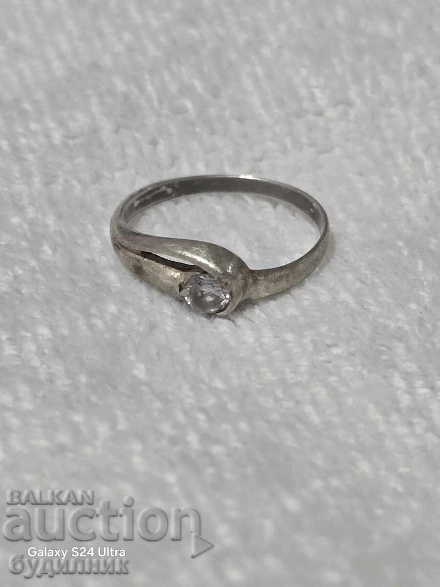 Сребърен пръстен. 18,2мм. 1,83 Грама. Пускам над 100 Аукцио с цена 18.99 лв. | € 9.71 Сребърен пръстен. 18,2мм. 1,83 Грама. Пускам над 100 Аукцио с цена 18.99 лв. | € 9.71