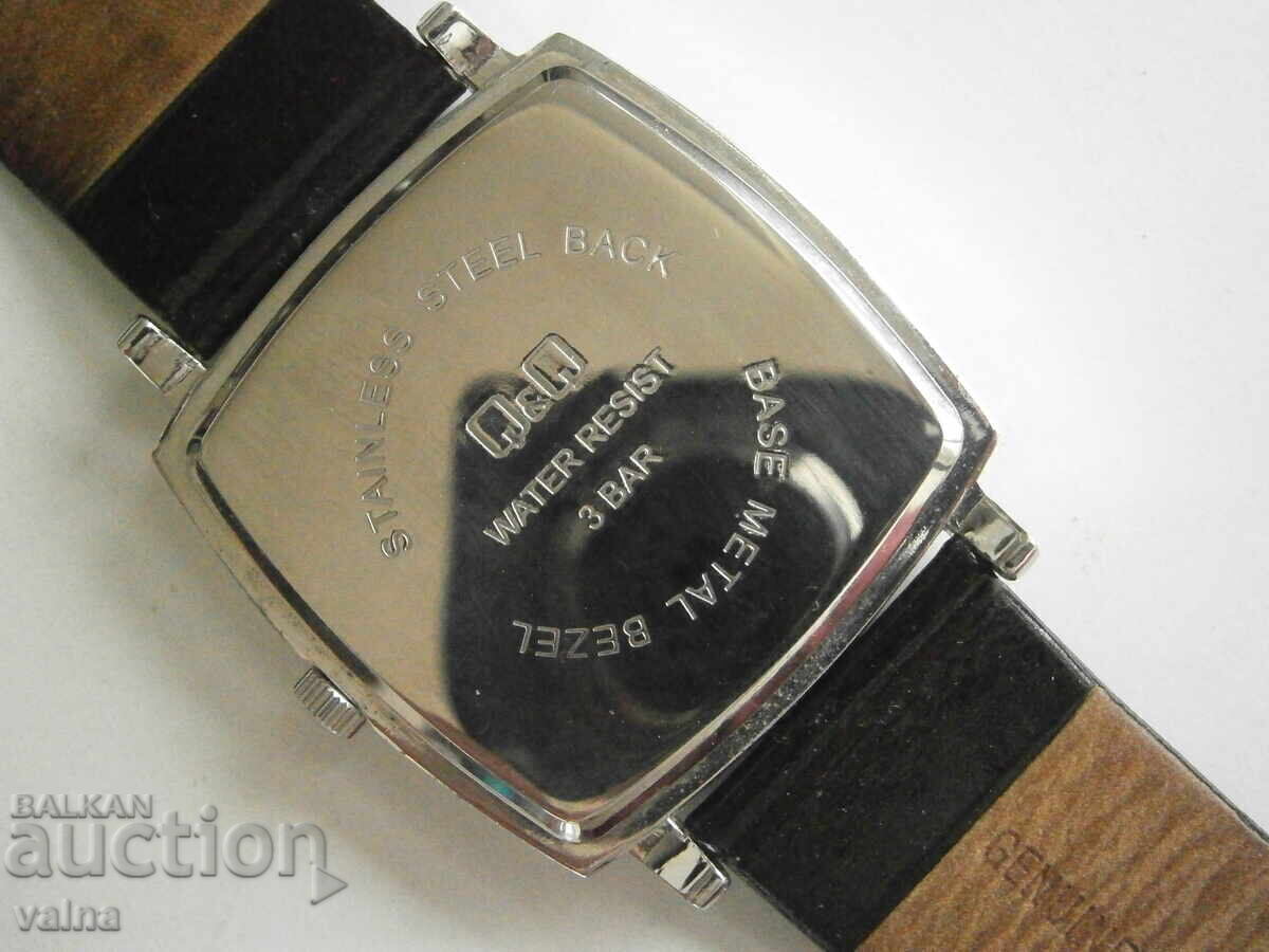 НОВ Q&Q, quartz 38mm x 38mm; височина 6,8мм! - 6