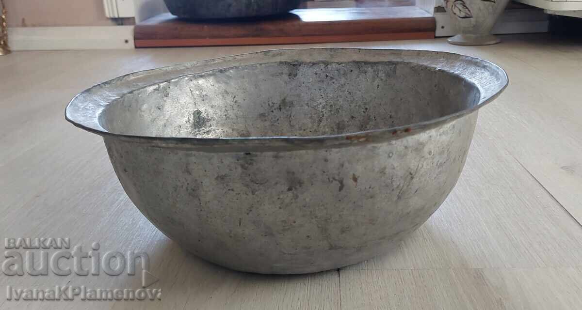 Auction  Copper cup for connoisseurs 33cm