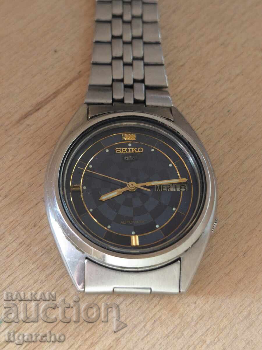 SEIKO watch with price 99.00 BGN | € 50.62