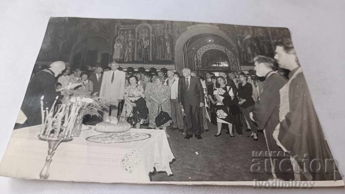 Φωτογράφηση Μυστηρίου στην Εκκλησία Φωτογράφηση Μυστηρίου στην Εκκλησία