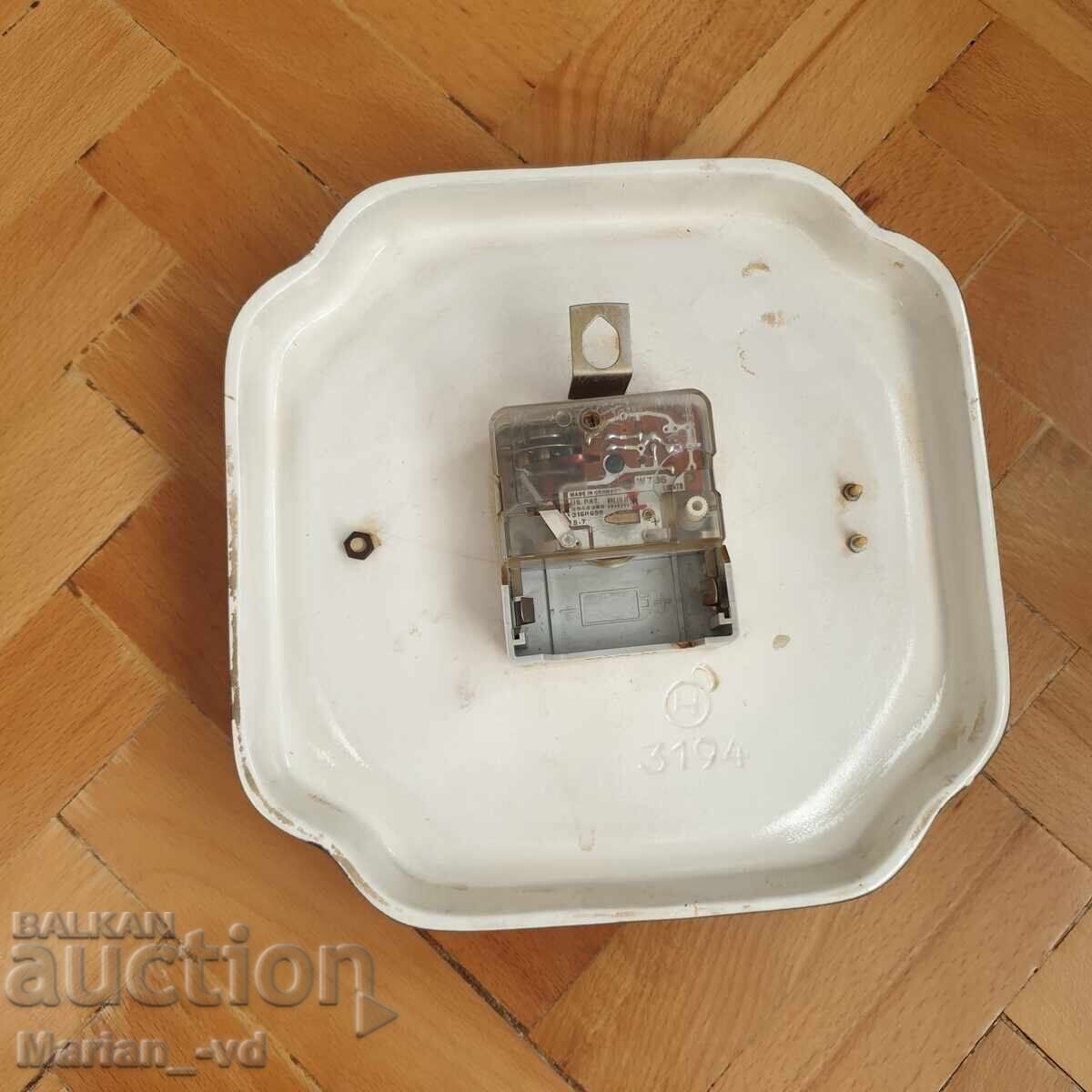 Δημοπρασία Πορσελάνινο ρολόι τοίχου "Meister Anker" - 70s GDR Δημοπρασία Πορσελάνινο ρολόι τοίχου "Meister Anker" - 70s GDR