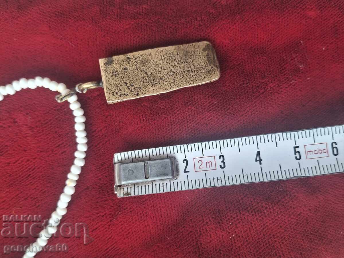 Auction  Beautiful antique bronze amulet totem, beads