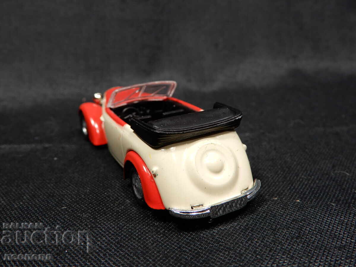 Licitație 1/64 MAȘINUȚĂ METALICĂ RETRO IFA F8 CABRIO GRELL Licitație 1/64 MAȘINUȚĂ METALICĂ RETRO IFA F8 CABRIO GRELL