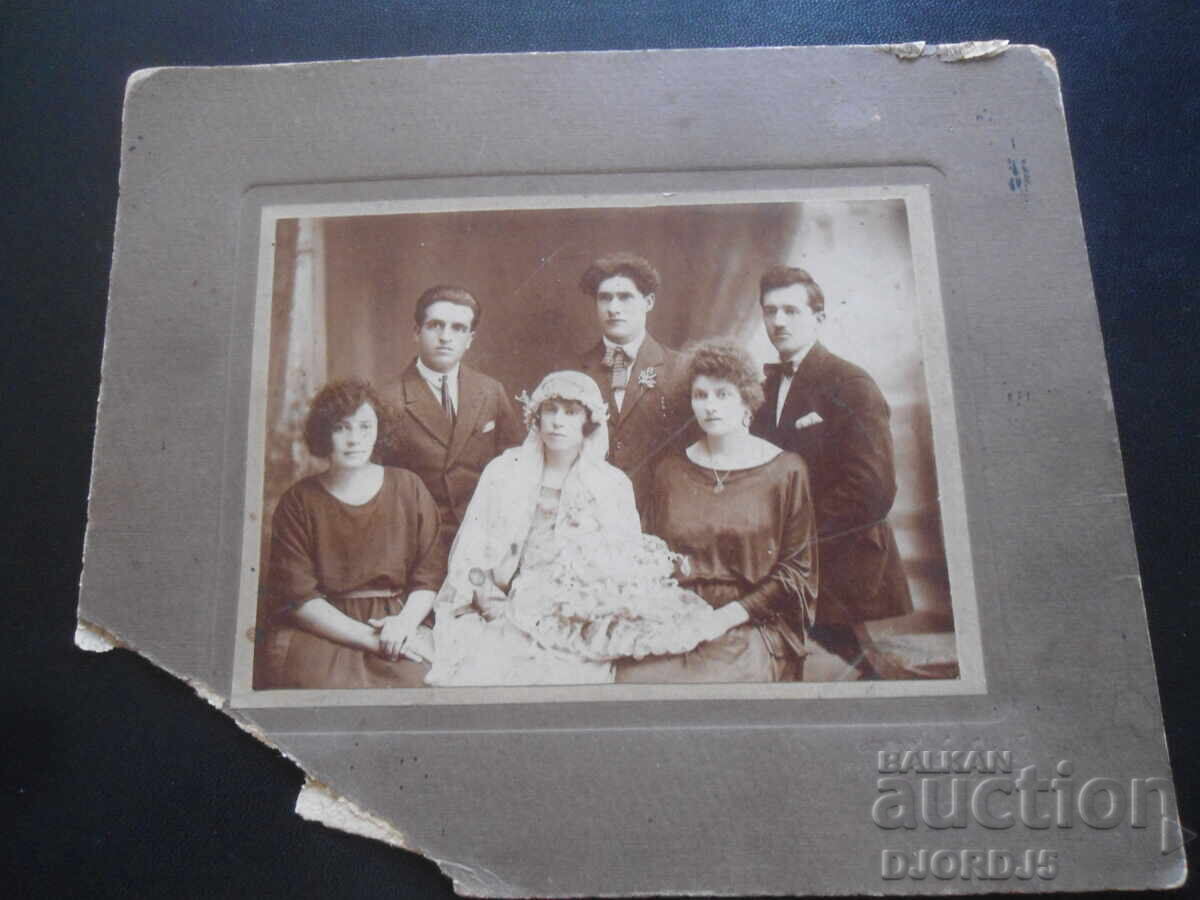 Old photo, cardboard with price 7.00 BGN | € 3.58 Old photo, cardboard with price 7.00 BGN | € 3.58