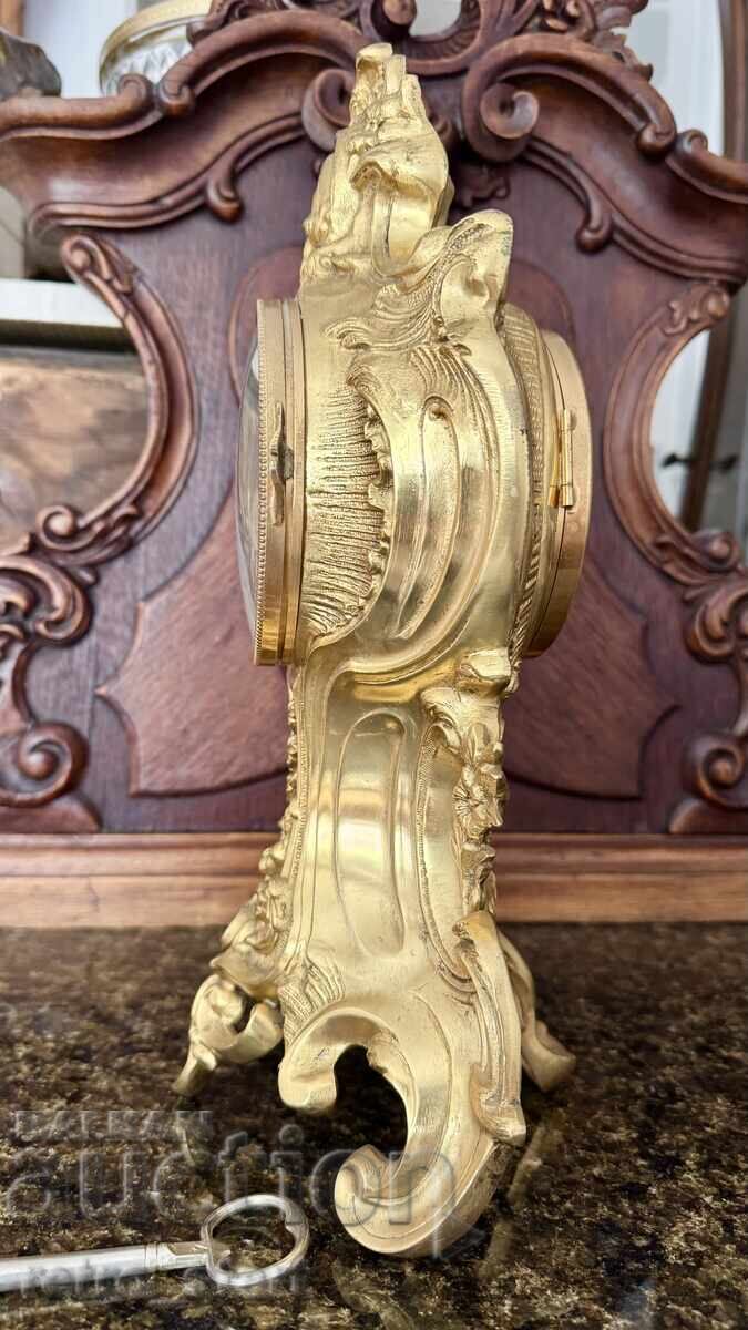 Livrarea Ceas de masă din alamă Livrarea Ceas de masă din alamă