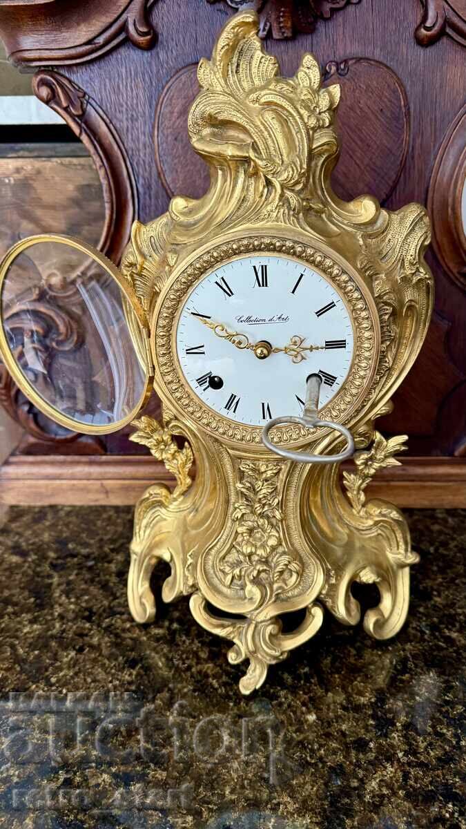 Ceas de masă din alamă Ceas de masă din alamă