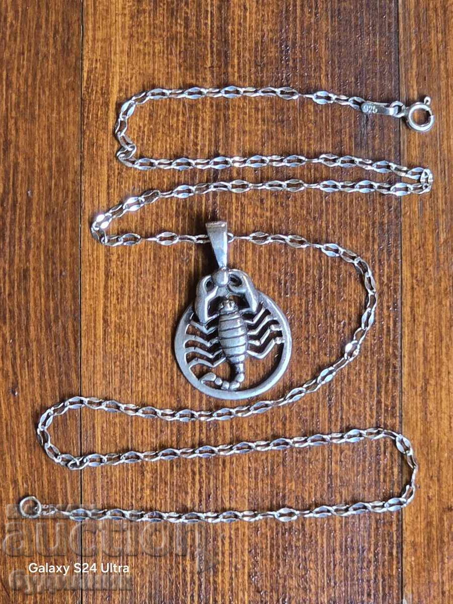 Delivery of Silver chain with pendant. 5.17 Grams. 44cm. Selling over 100 Delivery of Silver chain with pendant. 5.17 Grams. 44cm. Selling over 100