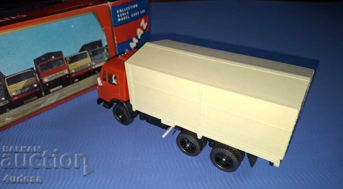 Delivery of Russian Soviet Social Model KAMAZ 5320 1:43 USSR Made in USSR