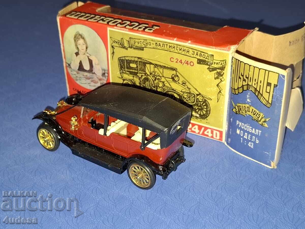 Доставка на Руски модел Русо Балт А22 1:43 от 1983 година Сделано в СССР