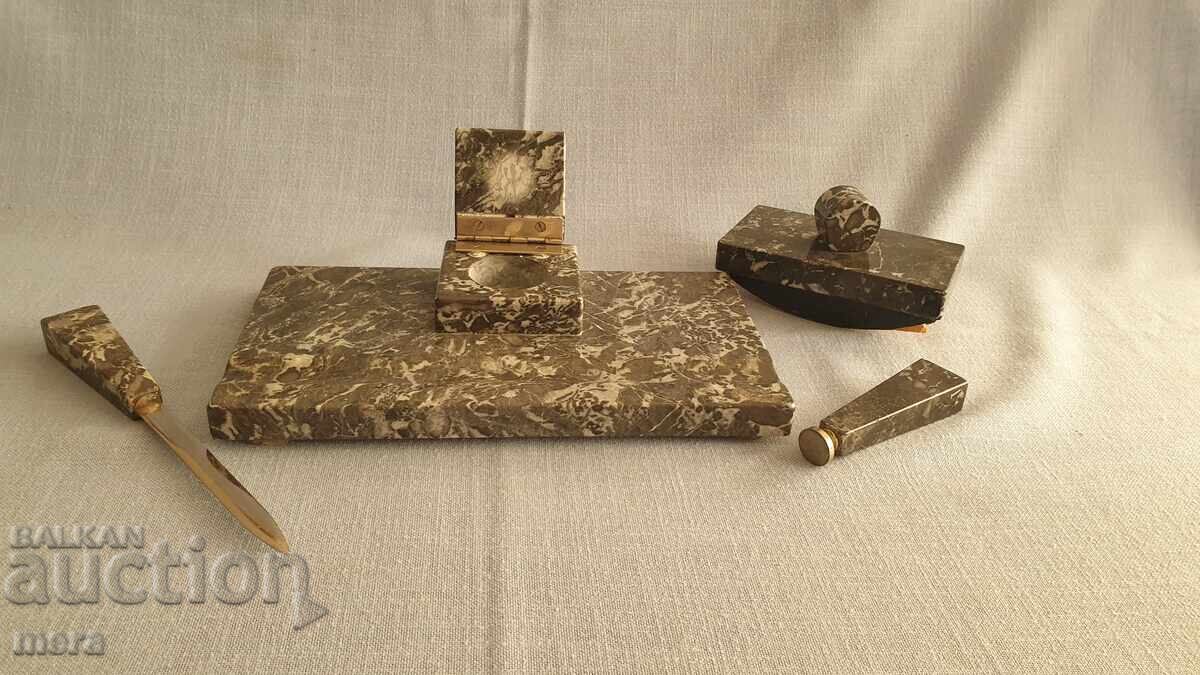 Комплект мраморна мастилница с аксесоари за бюро Комплект мраморна мастилница с аксесоари за бюро