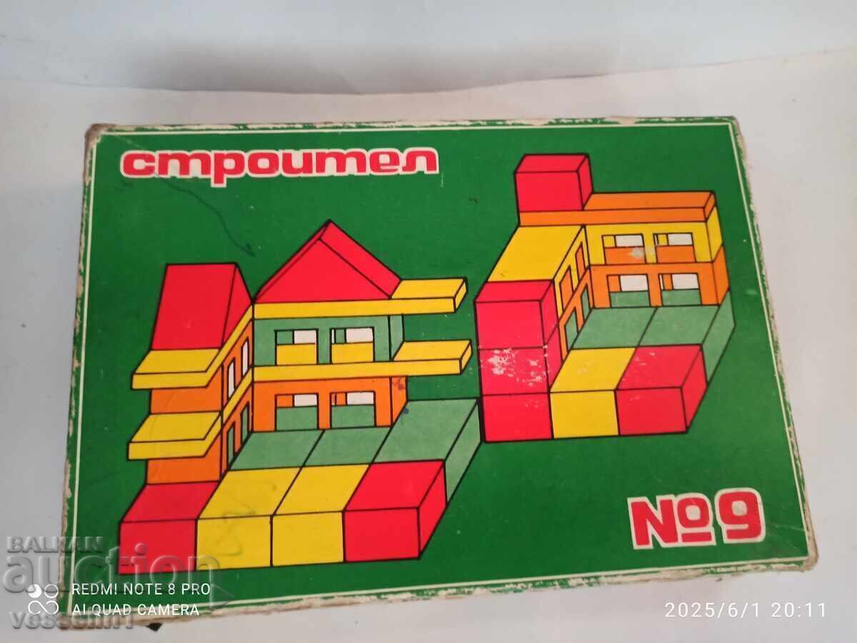 Constructor vechi din epoca socialistă, joc vechi de construcție