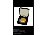 Златен руски медал 1/100 в света!