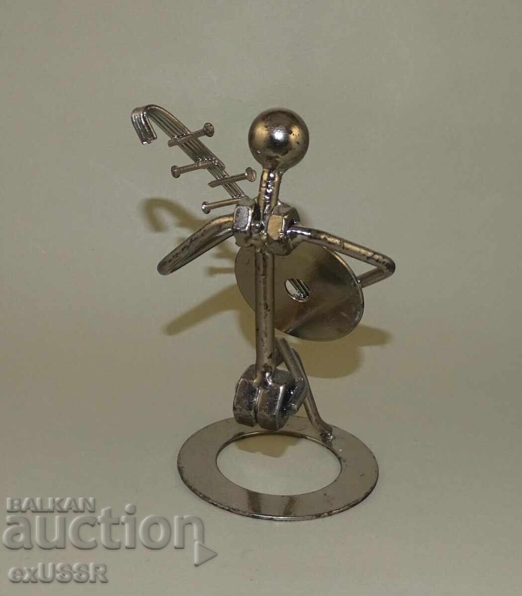 Delivery of Metal musician figure, nuts