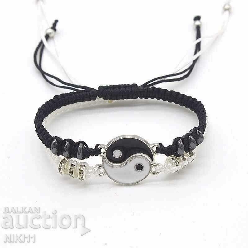 Гривна Ин и Ян , двойна гривна , гривна с две части с цена 11.00 лв. | € 5.62