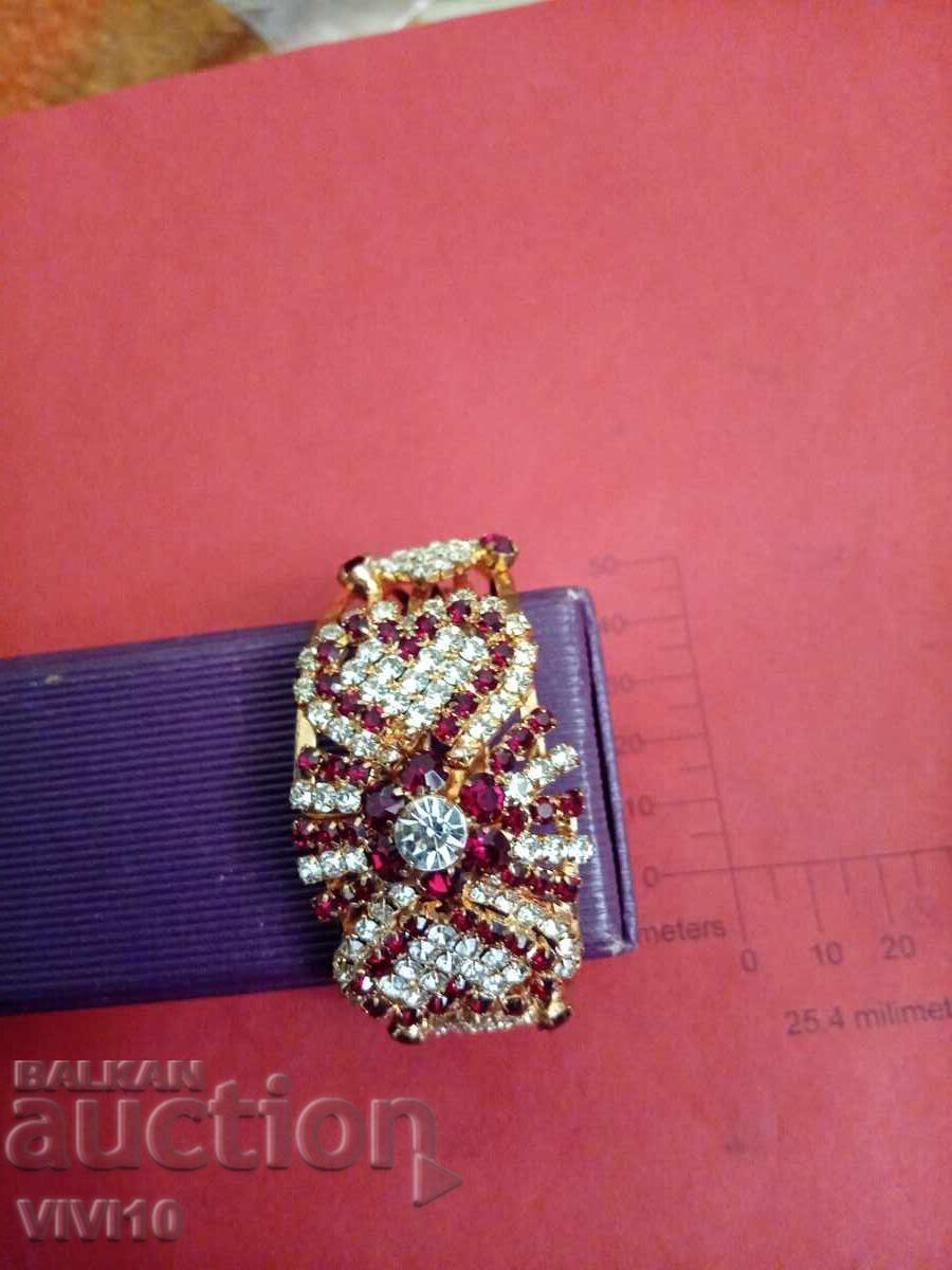 Antique bracelet with stones with price € 20.00 | 39.12 BGN Antique bracelet with stones with price € 20.00 | 39.12 BGN