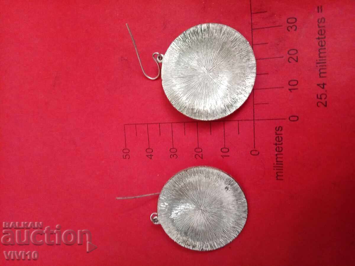 Αρχαία σκουλαρίκια με σμάλτο με τιμή 30.00 BGN | € 15.34