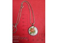 Старинно колие с порцелан