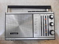 Radiotransistor "SOKOL - 308" din epoca sovietică, funcțional