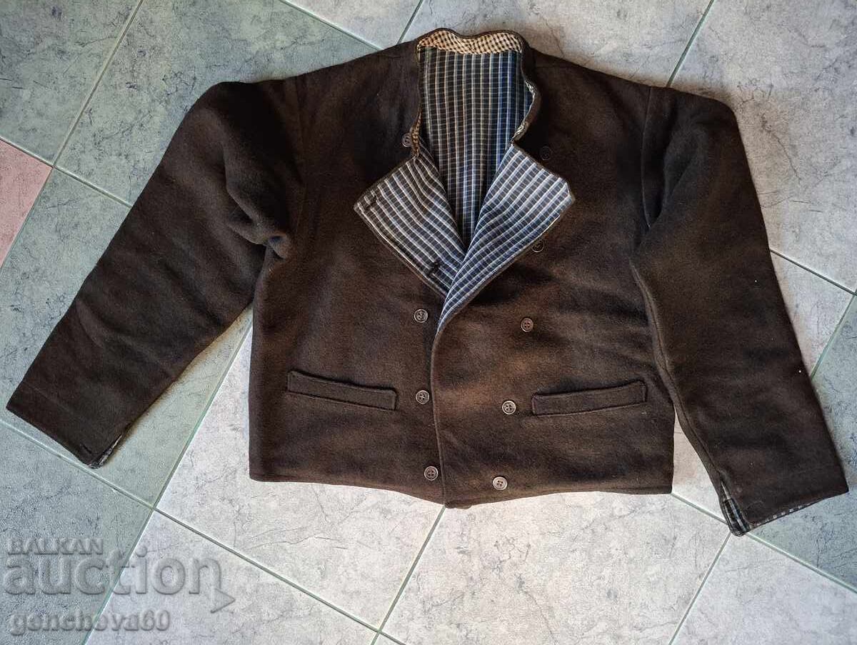 Authentic Men's Anteriya with Sleeves Traditional Costume