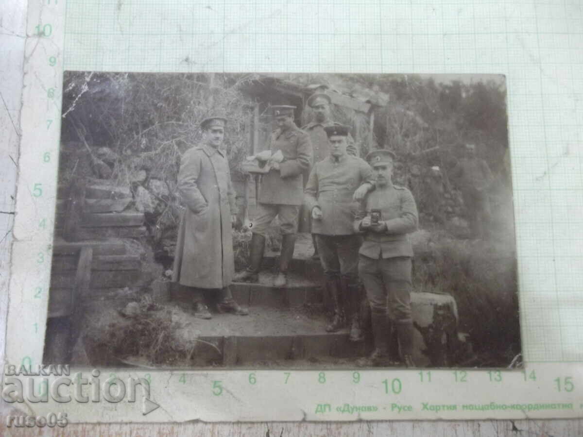 Φωτογραφία πέντε στρατιωτών παλιά