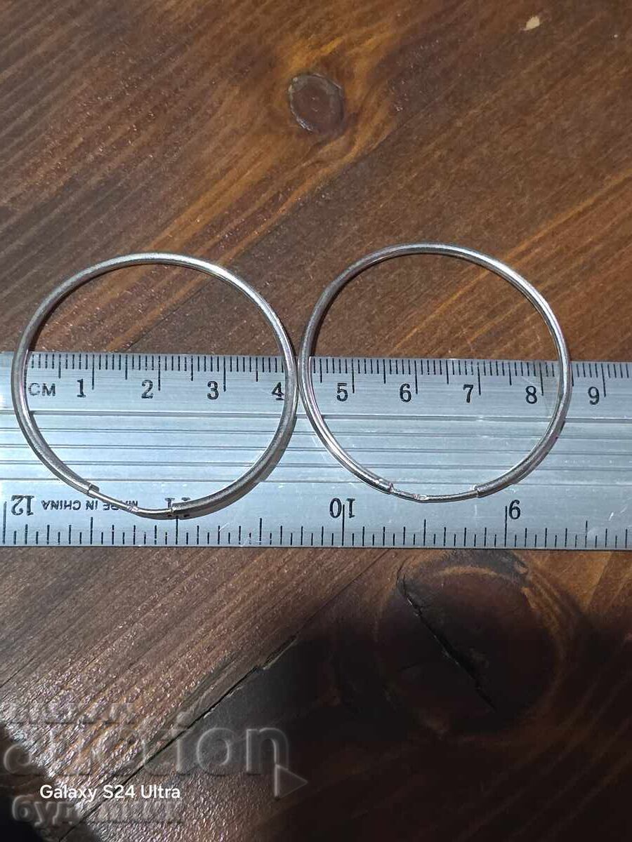 Auction Silver earrings. 3.93 Grams. Check out my other auctions too Auction Silver earrings. 3.93 Grams. Check out my other auctions too