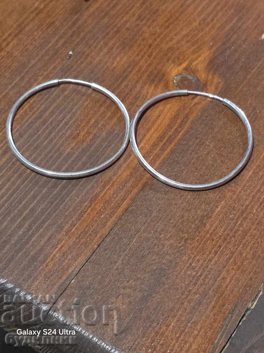 Silver earrings. 3.93 Grams. Check out my other auctions too Silver earrings. 3.93 Grams. Check out my other auctions too