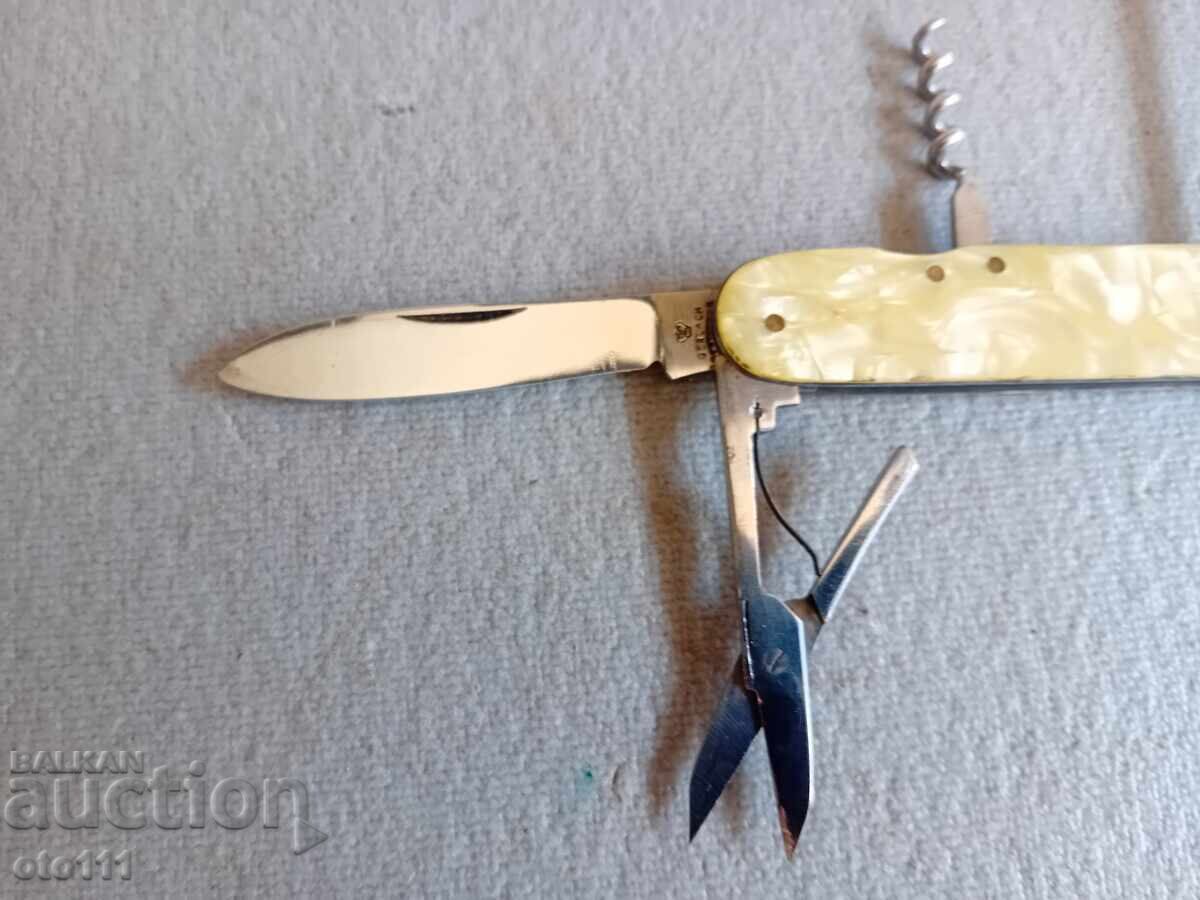 Delivery of KNIFE, KNIFE - GERLACH Delivery of KNIFE, KNIFE - GERLACH