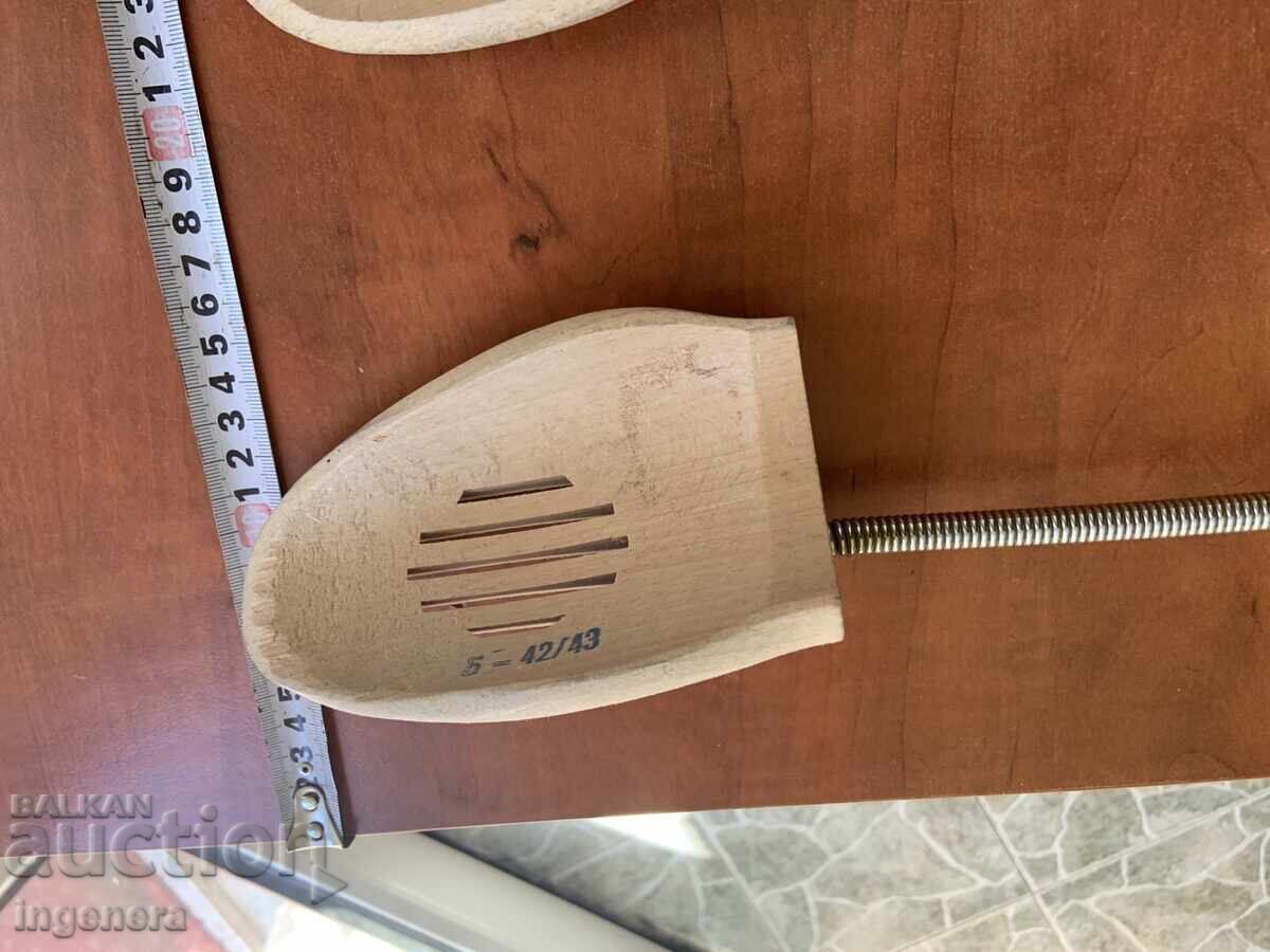 Auction MOLD SHOE MOLDS WOOD BRANDED TENSIONERS STRETCHERS Auction MOLD SHOE MOLDS WOOD BRANDED TENSIONERS STRETCHERS