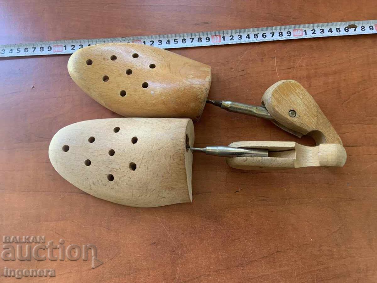 Auction MOLD SHOE MOLDS WOOD BRANDED TENSIONERS STRETCHERS Auction MOLD SHOE MOLDS WOOD BRANDED TENSIONERS STRETCHERS