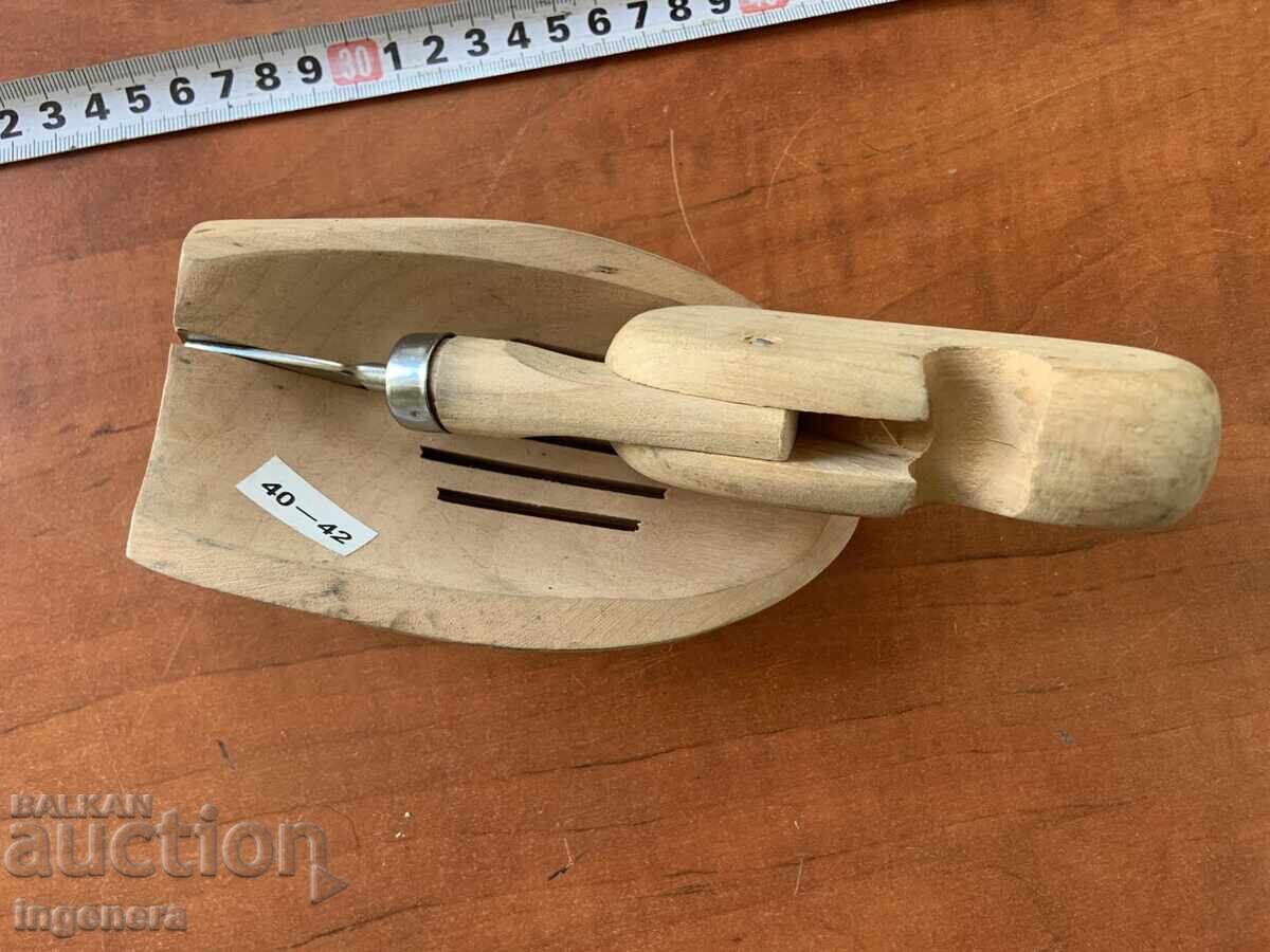 MOLD SHOE MOLDS WOOD BRANDED TENSIONERS STRETCHERS with price 9.00 BGN | € 4.60 MOLD SHOE MOLDS WOOD BRANDED TENSIONERS STRETCHERS with price 9.00 BGN | € 4.60