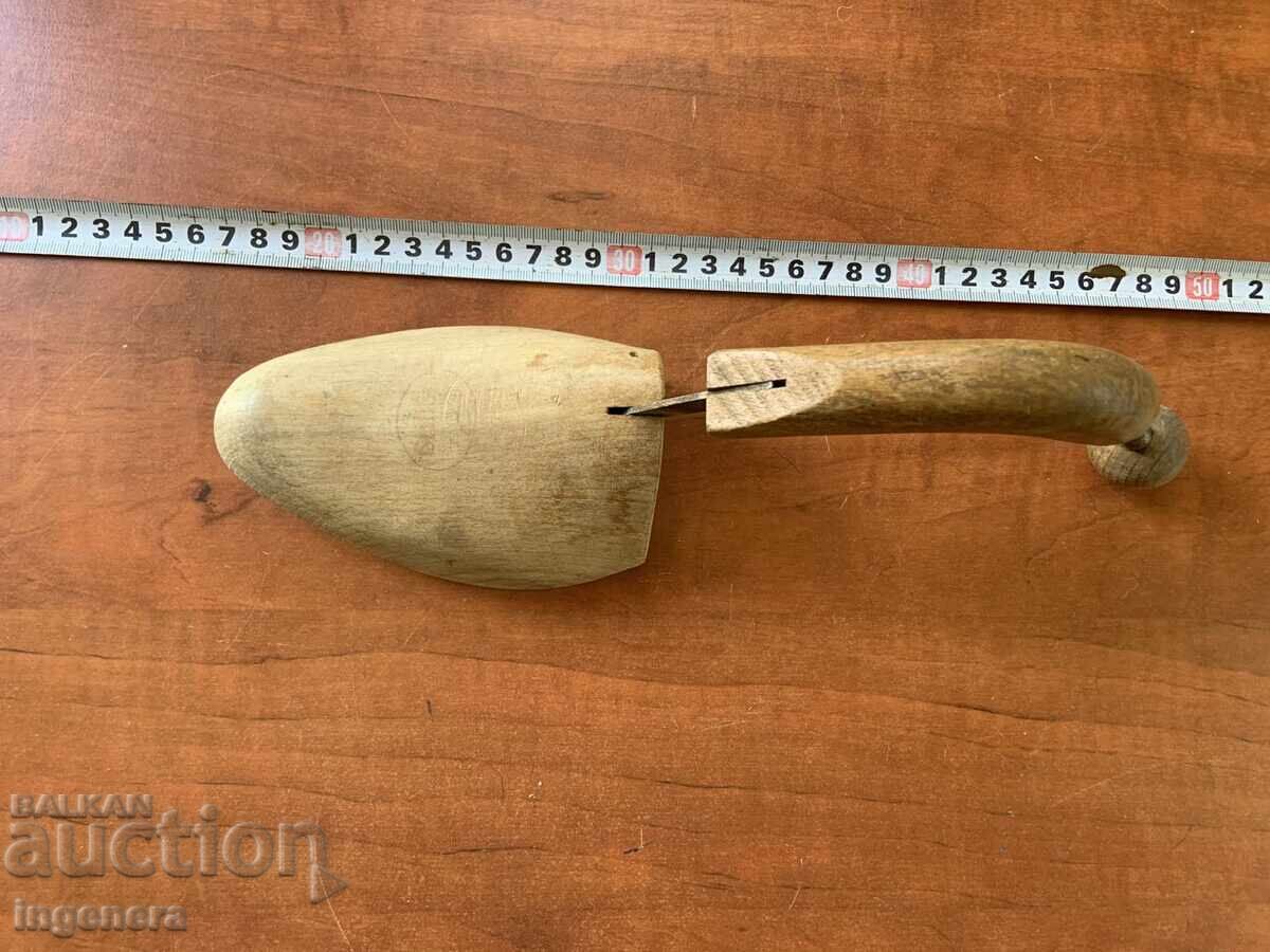 MOLD SHOE MOLDS WOOD BRANDED TENSIONERS STRETCHERS with price 9.00 BGN | € 4.60 MOLD SHOE MOLDS WOOD BRANDED TENSIONERS STRETCHERS with price 9.00 BGN | € 4.60