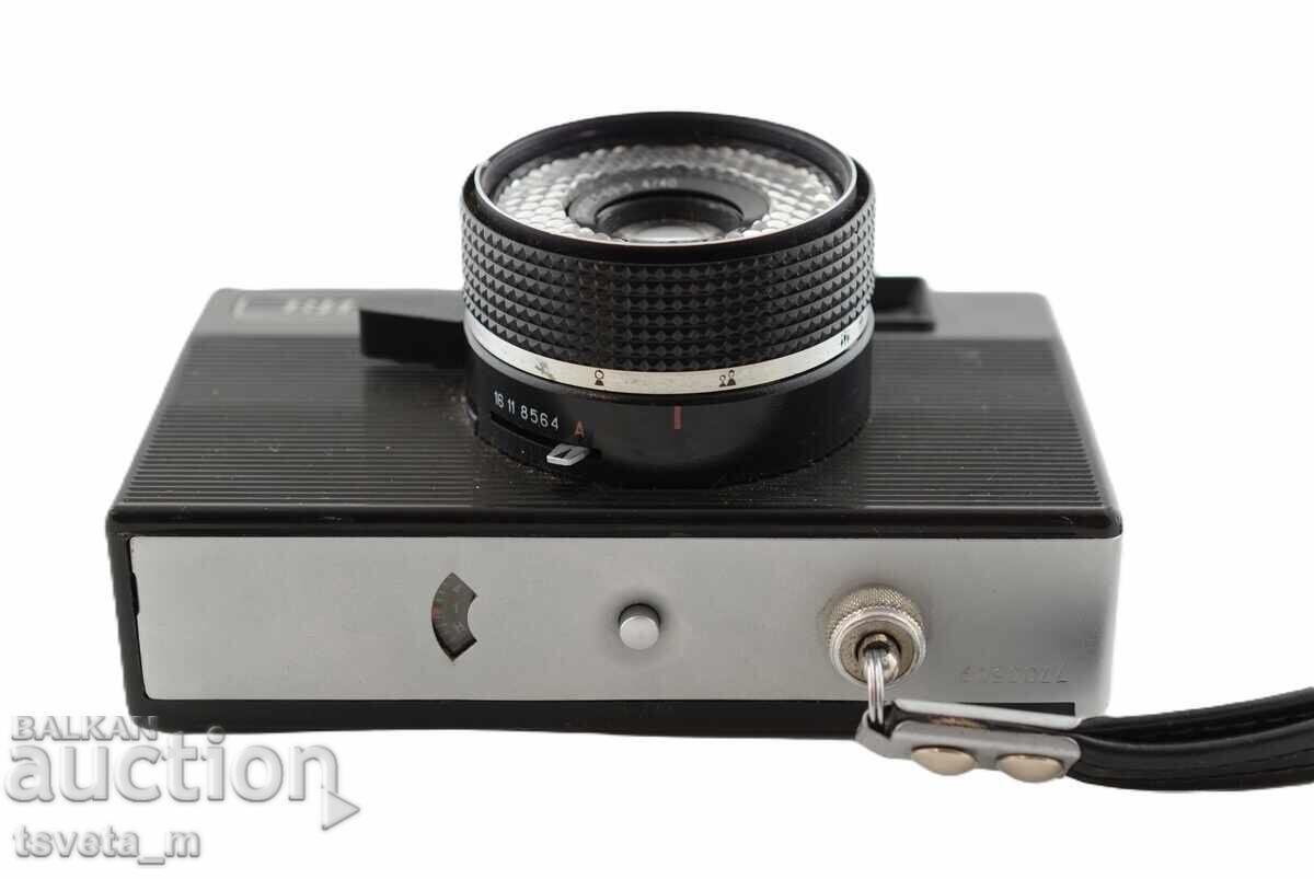 Delivery of Camera Vilia - Auto Triplet 69 - 3 4/40