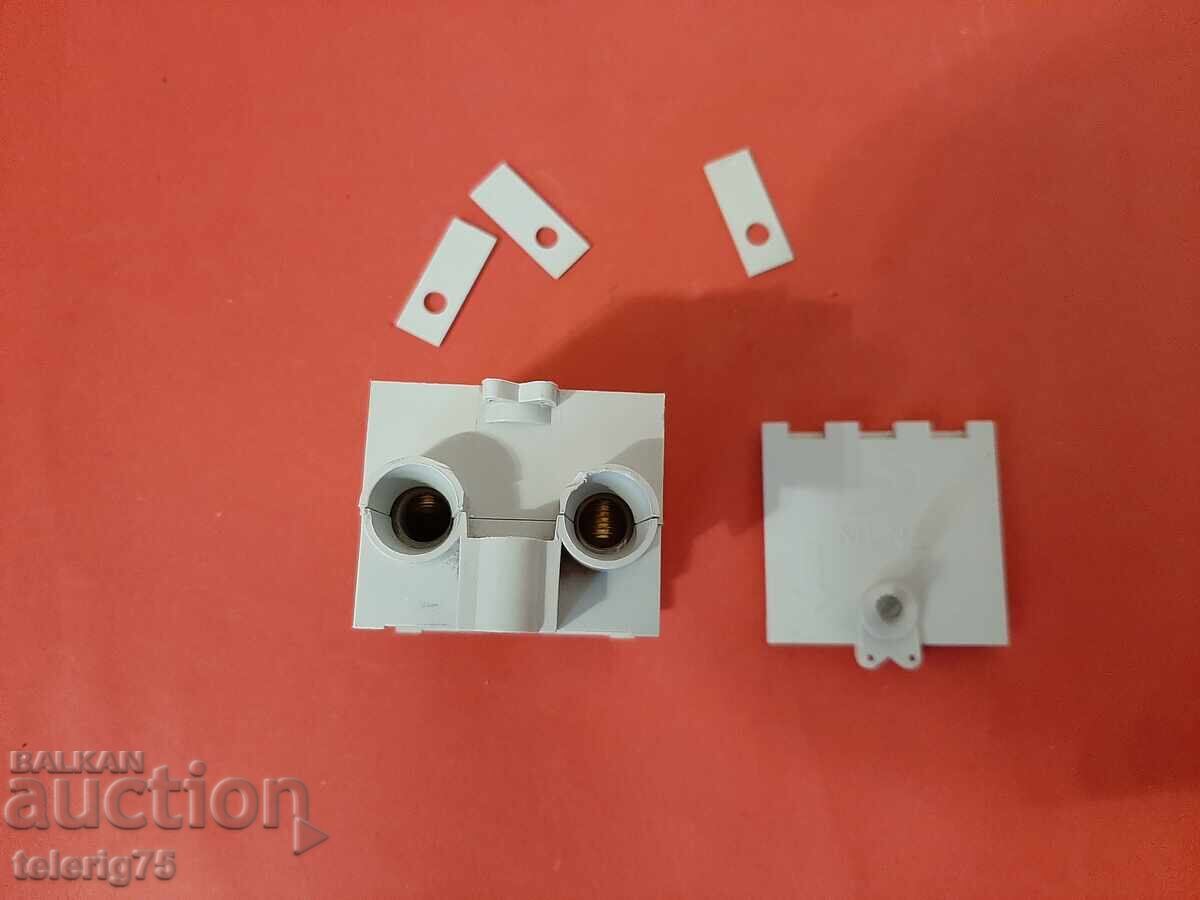 Δημοπρασία Αγγλικός Συνδετήρας Καλωδίων για Καλώδια έως 50mm2 με 5 εισόδους Ορείχαλκος