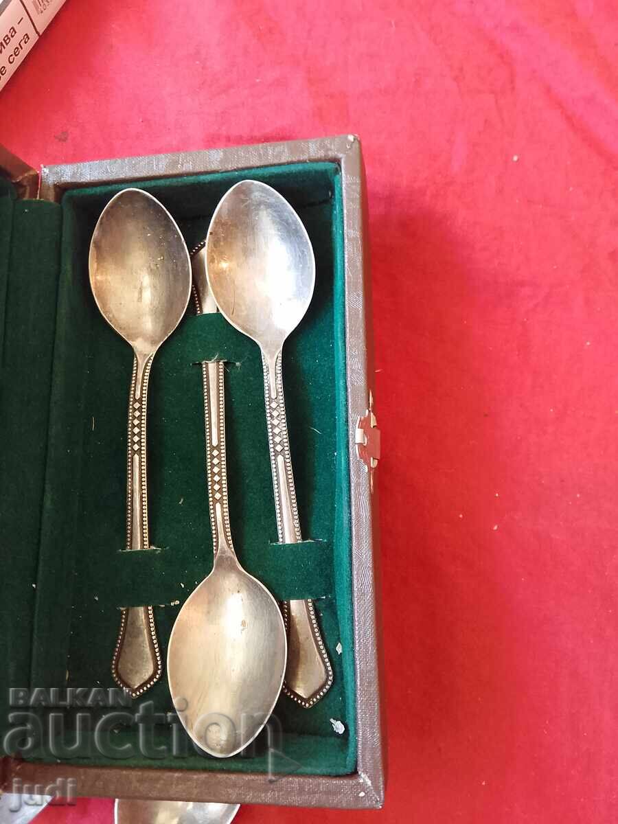 Auction  USSR 6 silver-plated spoons with a box