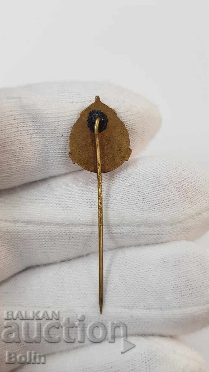 Royal Sign, Badge I Serve Red Cross with price 60.00 BGN | € 30.68 Royal Sign, Badge I Serve Red Cross with price 60.00 BGN | € 30.68