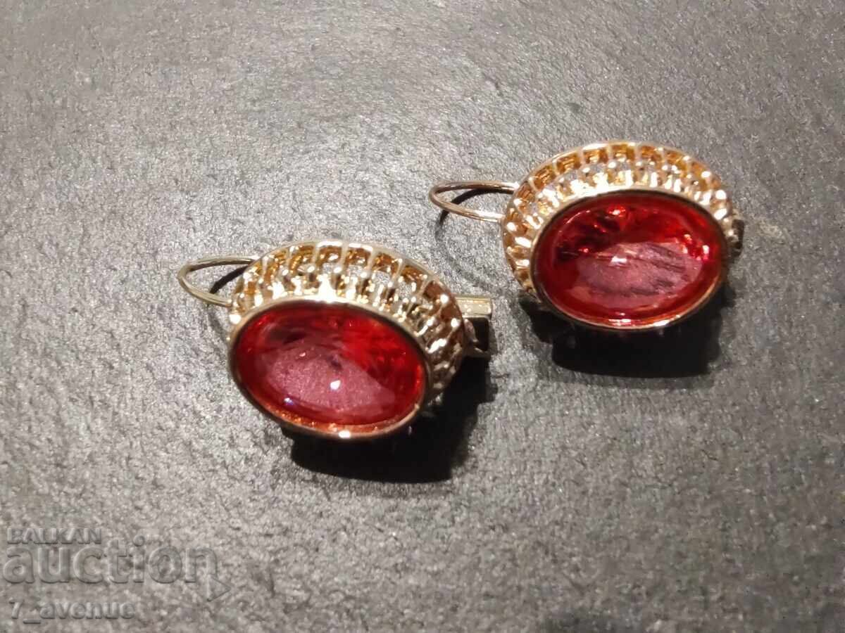 Elegant earrings, very interesting 06/03/2025