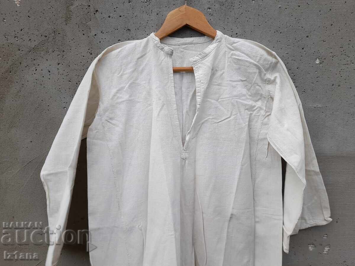 Vintage Women's Fringe Dress Shirt with price 150.00 BGN | € 76.69 Vintage Women's Fringe Dress Shirt with price 150.00 BGN | € 76.69