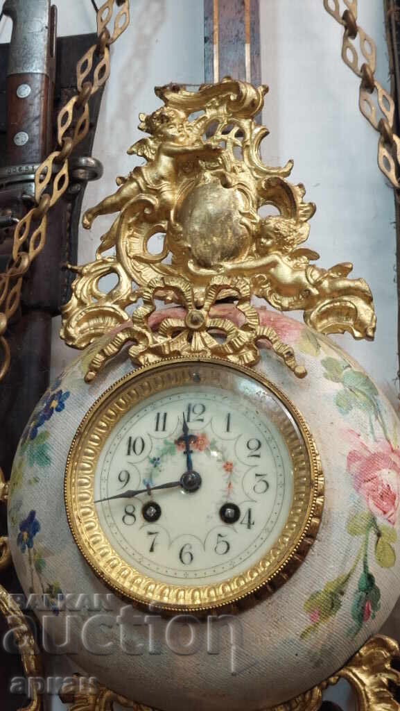 Ceas de perete - sfârșitul secolului al XIX-lea, bronz, aurire, porțelan