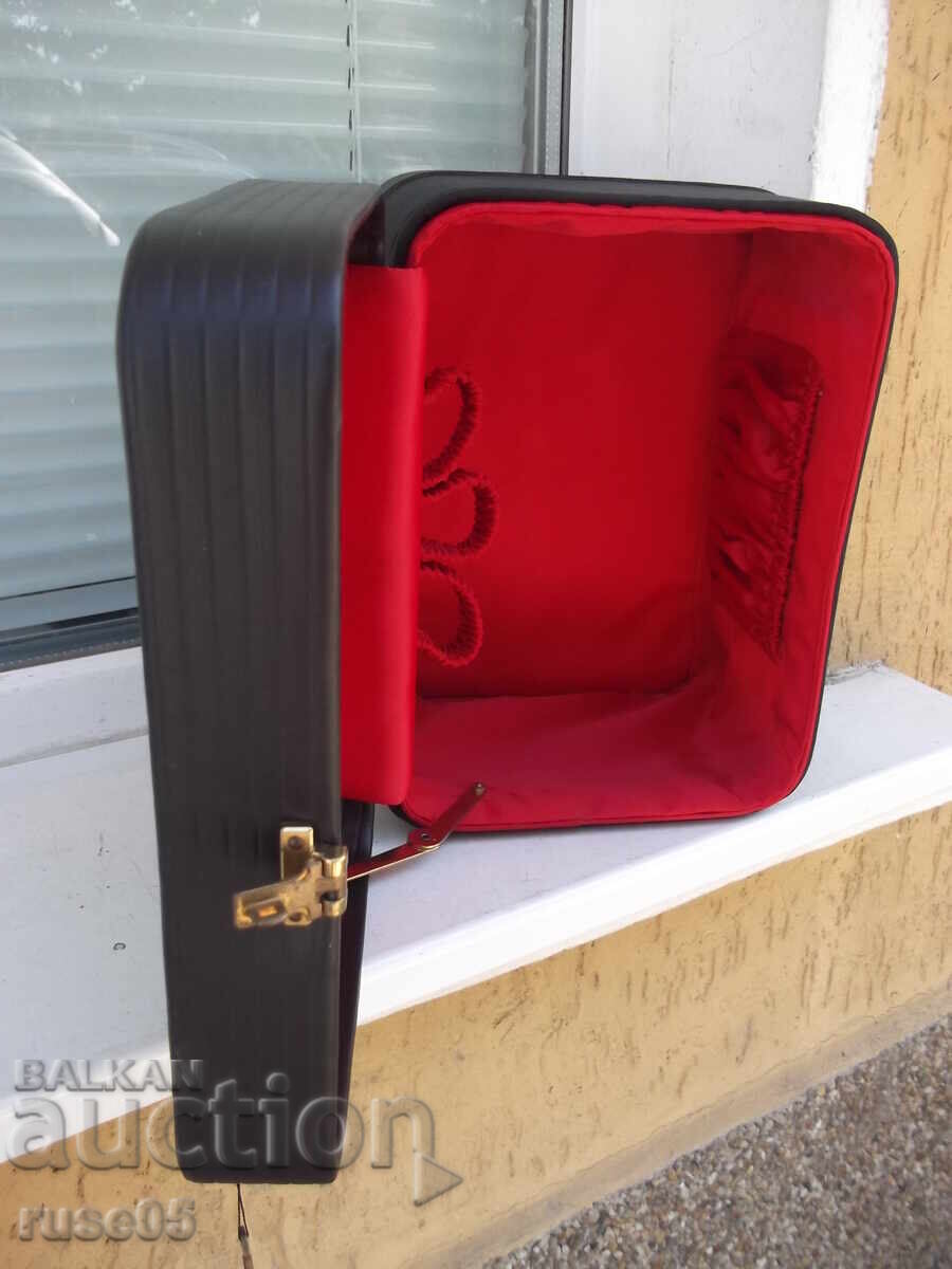 Τσάντα γυναικεία τύπου βαλιτσάκι - 7