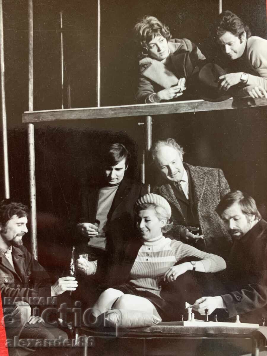 В. Кирков Мая Владигерова Ст.Стайчев "По-големият син"1973 с цена 10.00 лв. | € 5.11 В. Кирков Мая Владигерова Ст.Стайчев "По-големият син"1973 с цена 10.00 лв. | € 5.11