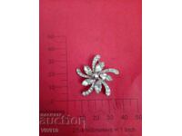 Αντίκα καρφίτσα με πέτρες