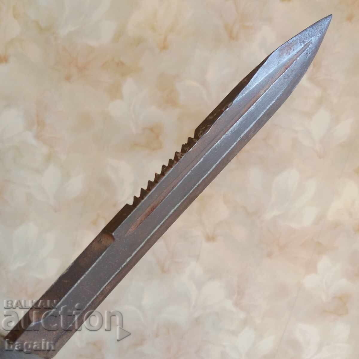 Delivery of Military Knife