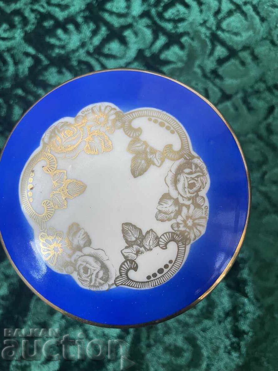 Box - 8/7 cm, marked with price 99.95 BGN | € 51.10