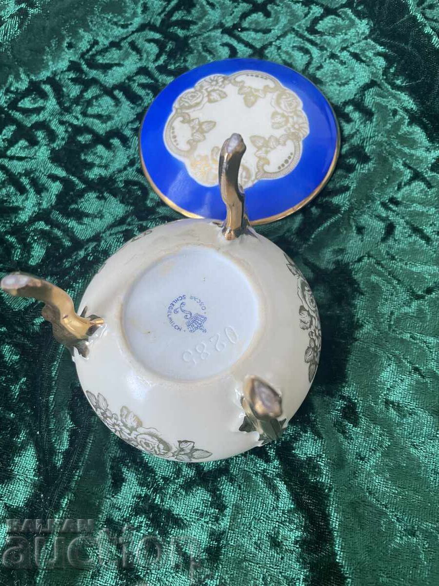 Auction  Box - 8/7 cm, marked