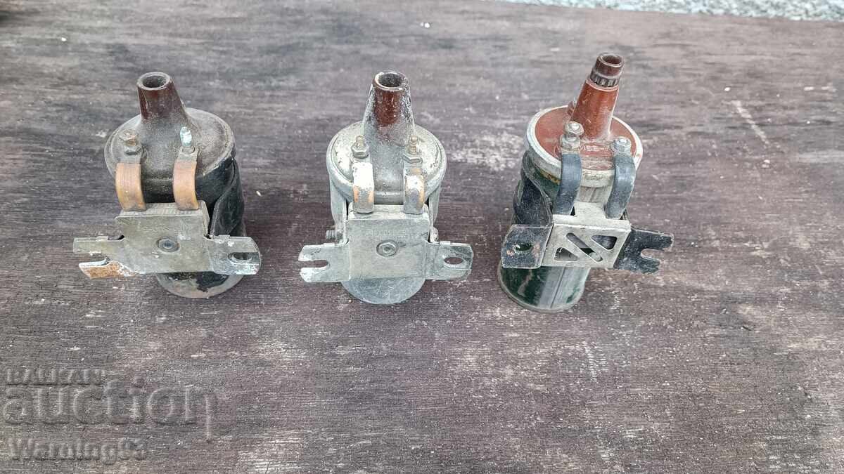 Auction Three ignition coils for a car - 12V Auction Three ignition coils for a car - 12V